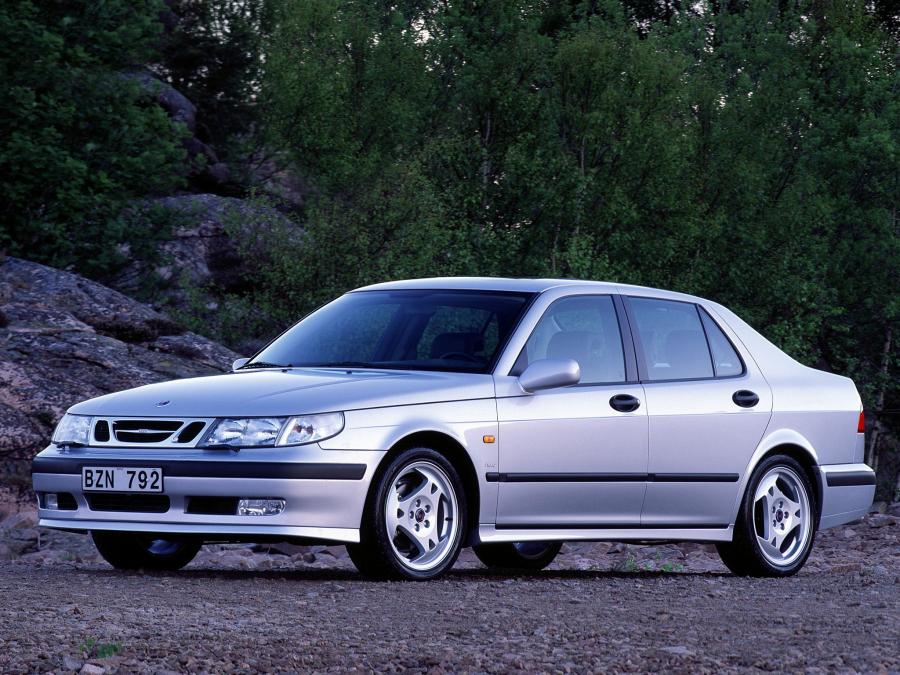  Saab 9-5 Aero Sedan 1999 года  (фото 16 из 31)